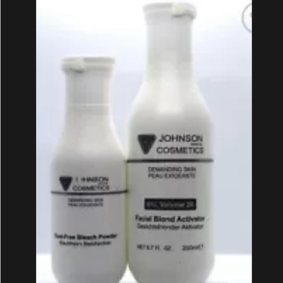 jhonson costmetic Other - Bleach for face